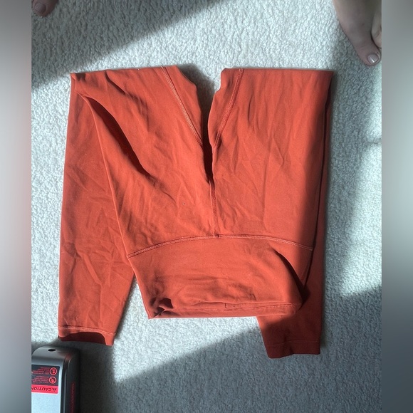 Wunder under train Aztec brick size 4 lululemon - Picture 4 of 4